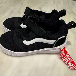Toddler 7.5 Black Vans!